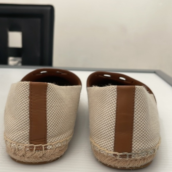 Tory Burch Cream and Brown loafers - Picture 3 of 15